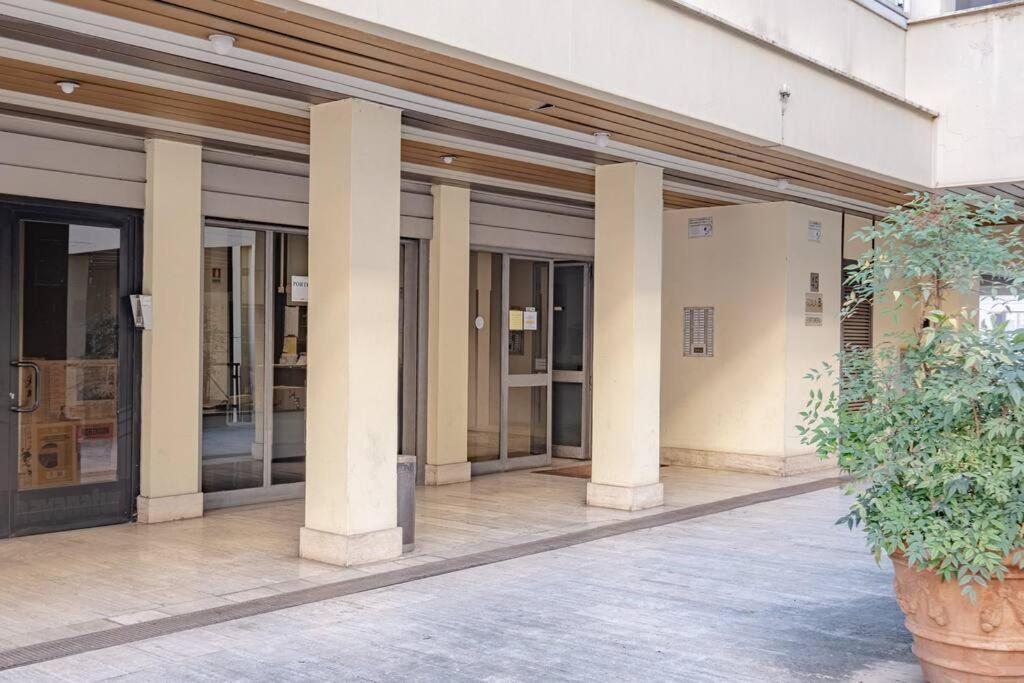 Modern Apartment At San Giovanni Rome Exterior photo